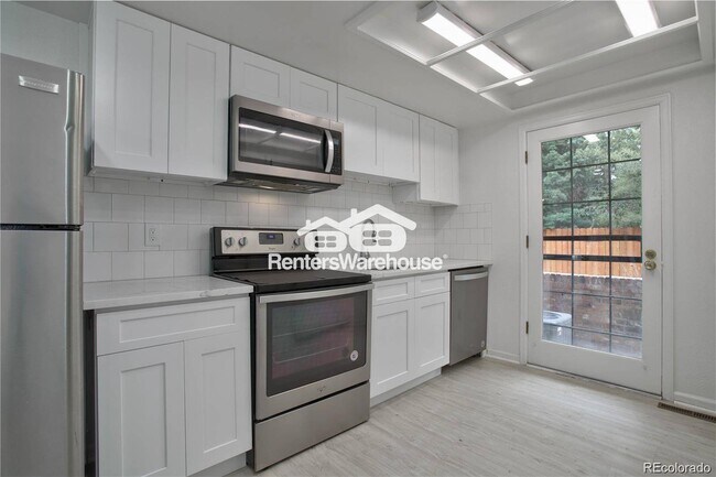 Foto del edificio - 4134 S Fraser Way