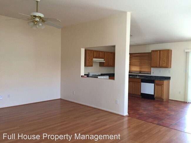 Building Photo - 3 br, 2 bath House - 1325 N. Mathew