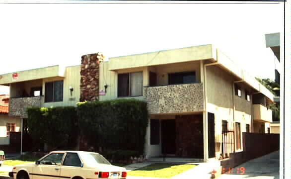Foto del edificio - 11858 Oxford Ave
