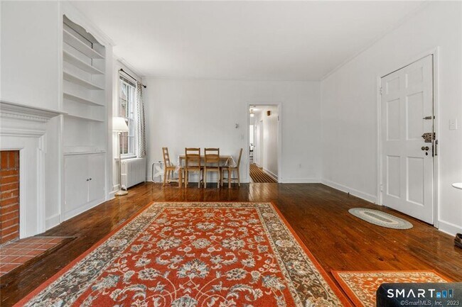 Foto del edificio - 239 Bradley St