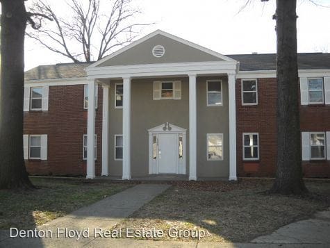 Building Photo - 1500 Oleanda Ave