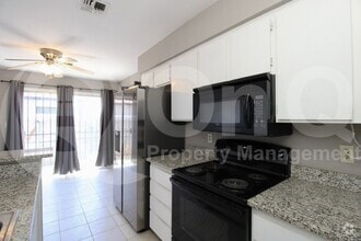 Building Photo - 9021 W Elm St