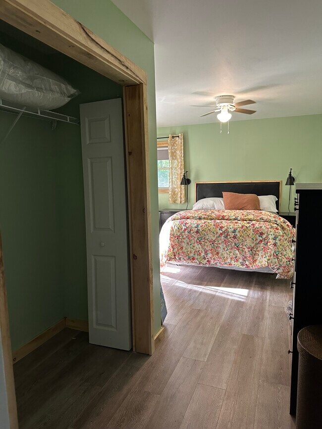 main bedroom - 63 Hall Rd