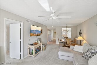 Building Photo - 360 Charlemagne Blvd