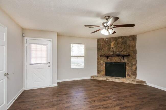 Building Photo - 4964 Galbraith Cir