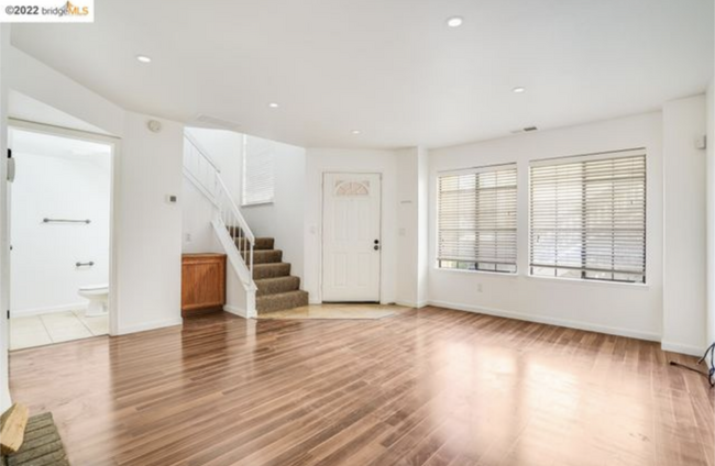 Foto del edificio - 807 Devonwood