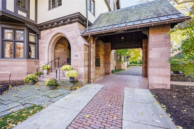 Foto del edificio - 901 East Ave