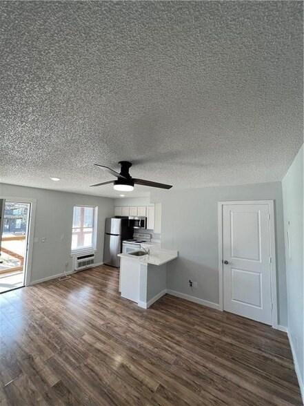 Foto del edificio - 942 W Holly St