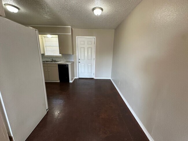 Foto del edificio - 210 Memory Ln
