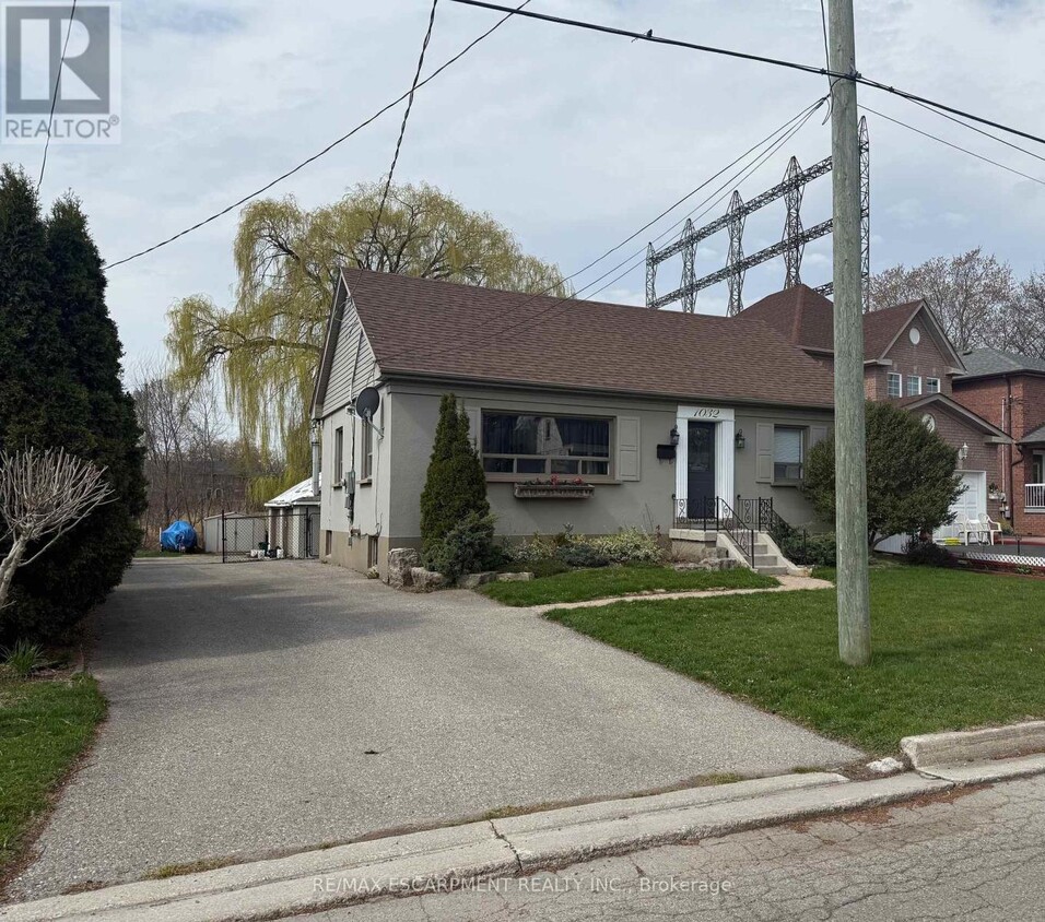 Building Photo - 1032 Haig Blvd