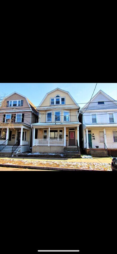 Primary Photo - 383 N Washington St