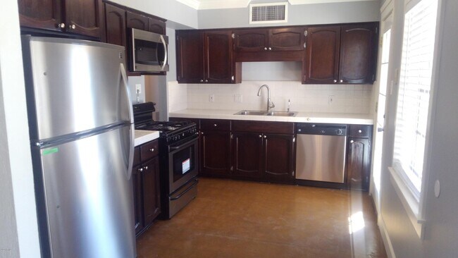 Foto del edificio - 3419 E Turney Ave