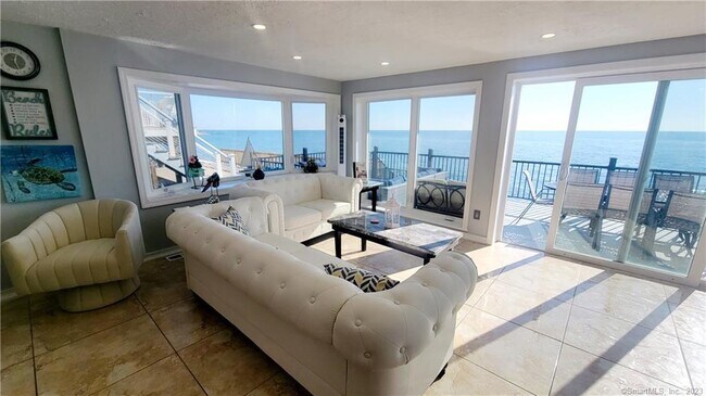Building Photo - 292 Cosey Beach Ave