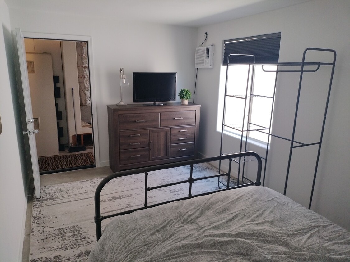 Building Photo - 30025 Avenida del Yermo