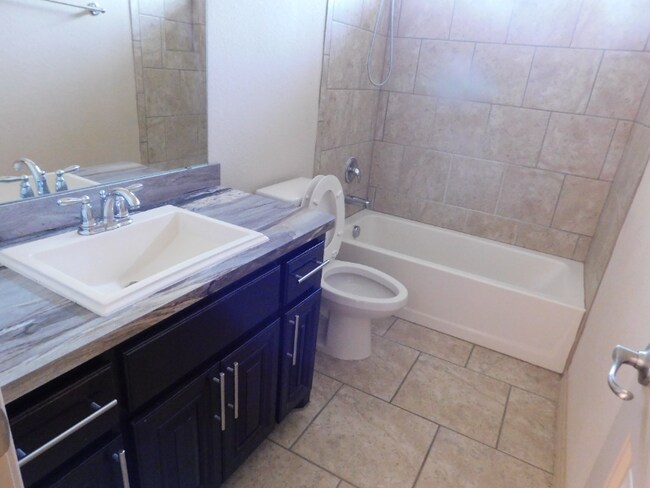 Building Photo - 5001 Prestwick Dr