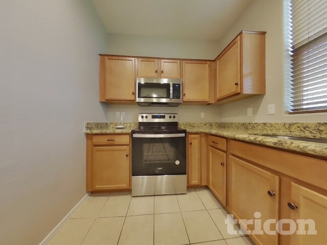 Foto del edificio - 17750 W Banff Ln