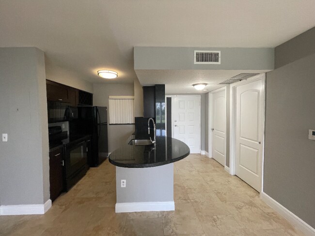 Building Photo - 2871 N Oakland Forest Dr