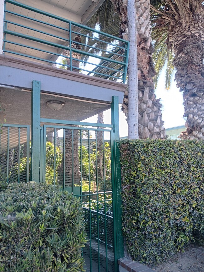 Foto del edificio - 1430 E South St