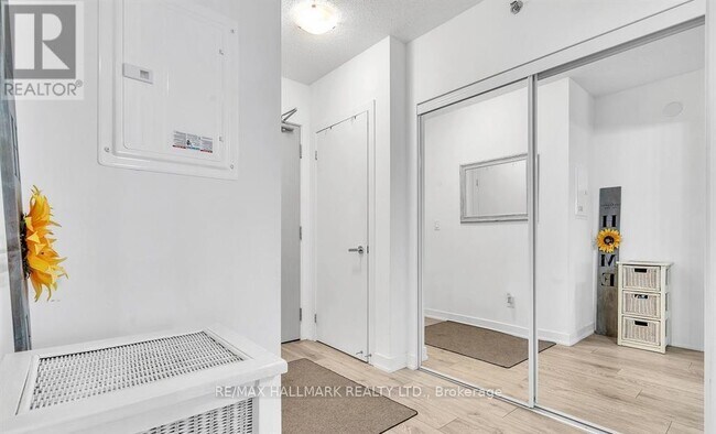 Photo du bâtiment - 3210 Dakota Cmn