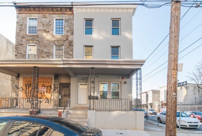 Building Photo - 1540 W Tioga St