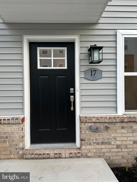 Building Photo - 17 Atkins Dr