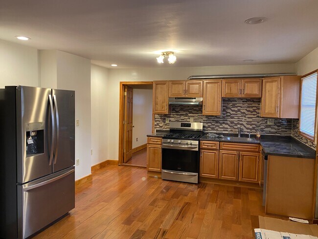 Foto del edificio - 139 Cherry St