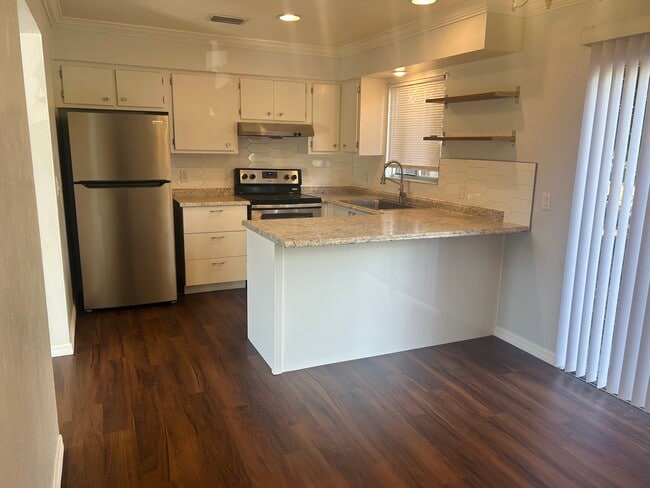 Building Photo - 7445 Pebble Beach Rd