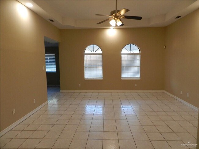 Foto del edificio - 17 Liz Rios Dr