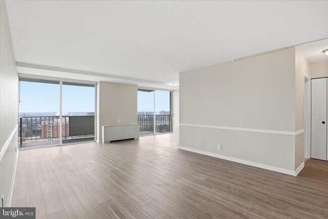 Foto del edificio - 301 N Beauregard St