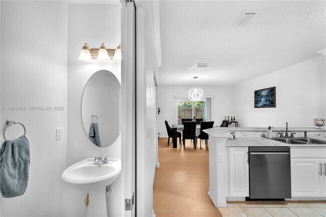 Foto del edificio - 2218 SE 26th Ln