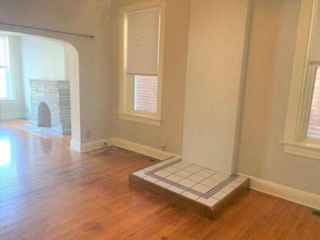 Foto del edificio - 1077 S Taylor Ave