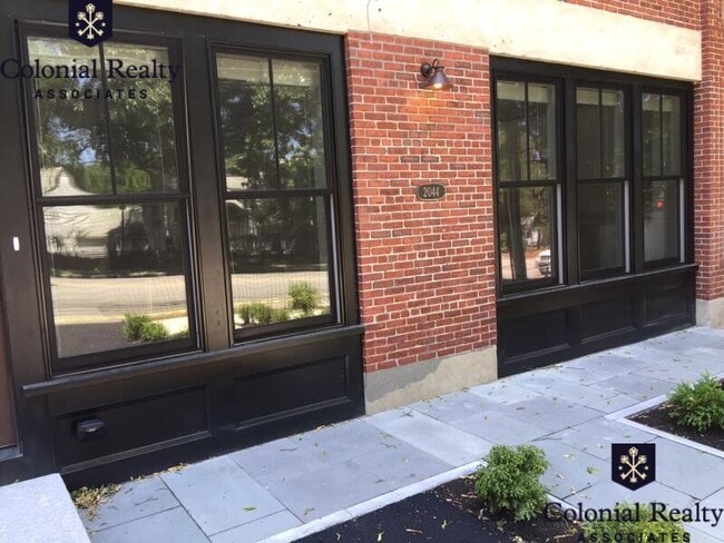 Building Photo - 2044 Beacon St
