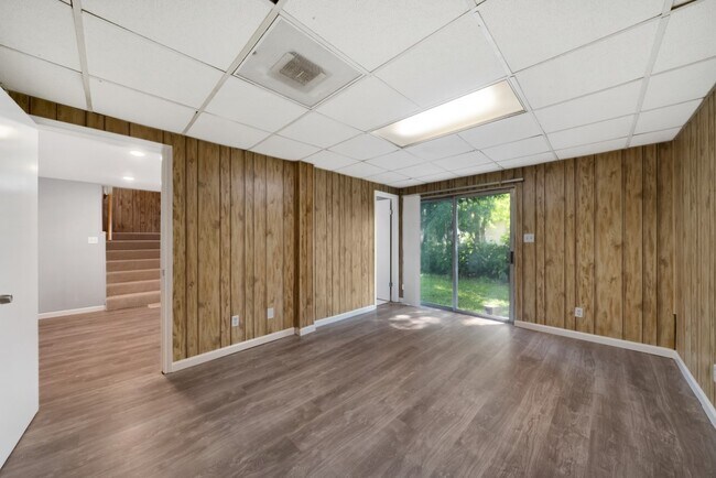 Building Photo - 4107 Houx St