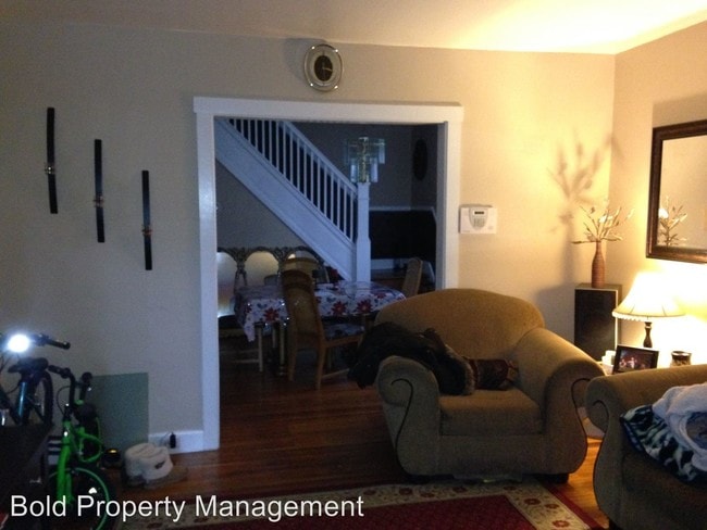 Building Photo - 3 br, 1 bath House - 1209 Linden St.