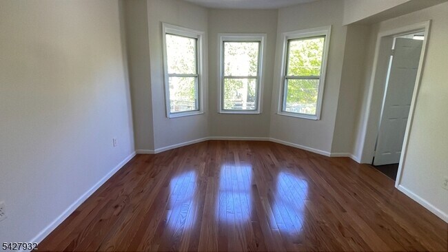 Foto del edificio - 120 S 7th St