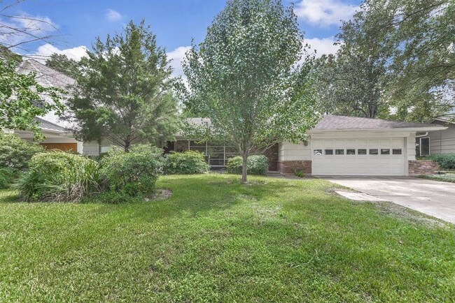 Foto del edificio - 8723 Cavell Ln