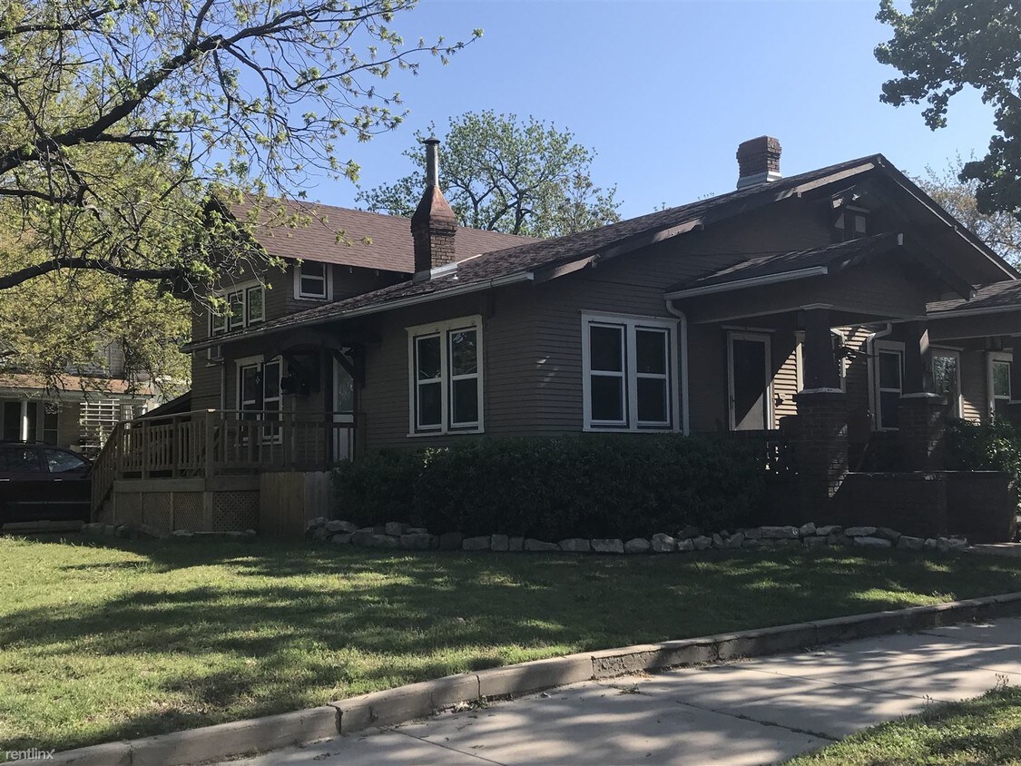 2 br, 1 bath - 926 W 11th St N - 2 br, 1 bath  - 926 W 11th St N