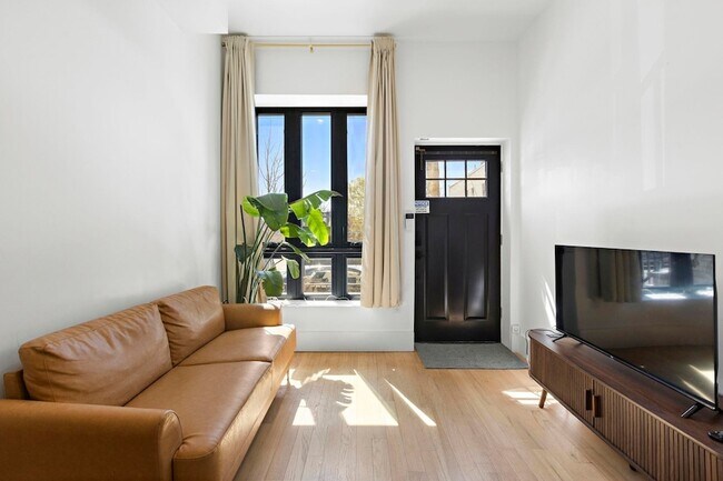 Foto del edificio - 206 Fulton Ave