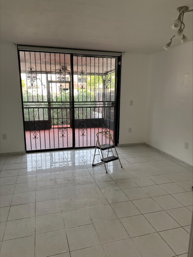 Foto del edificio - 12253 SW 16th Terrace