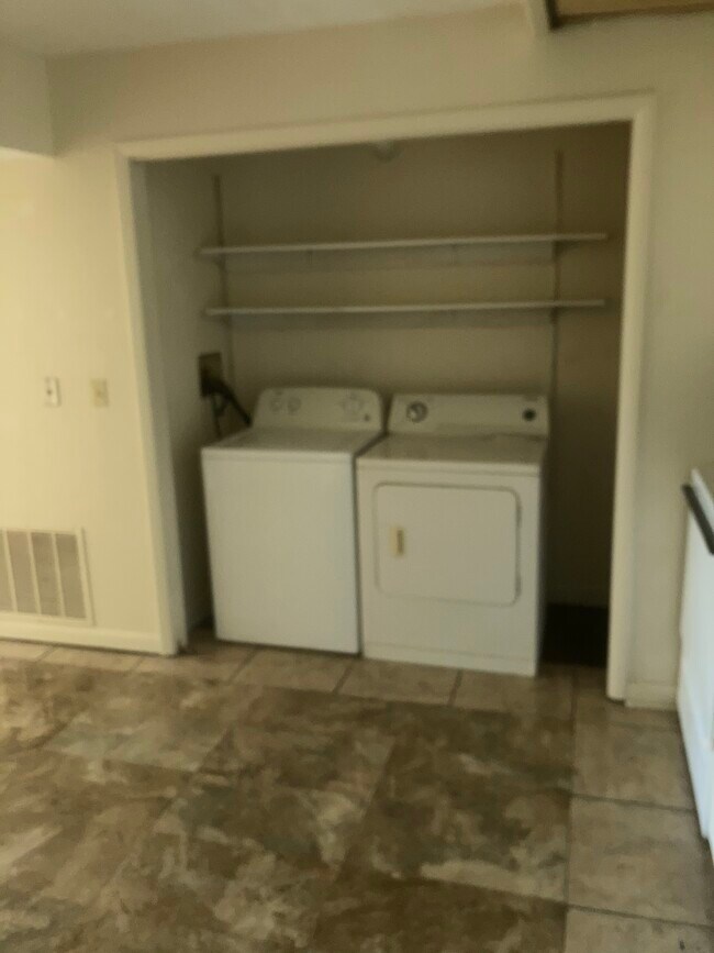 145 Skinner Ln Unit A, Corbin, KY 40701 Apartments in Corbin, KY