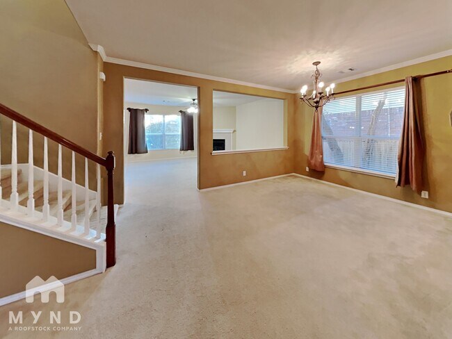 Foto del edificio - 18710 Rogers Lake