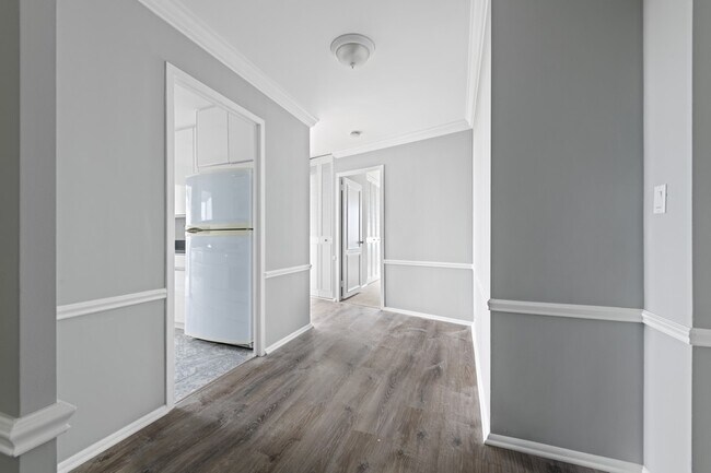 Building Photo - 4250 N Marine Dr
