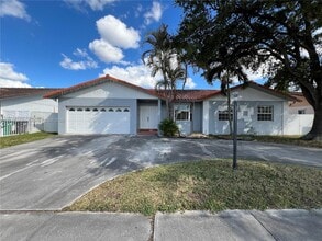 Building Photo - 921 SW 139th Ave