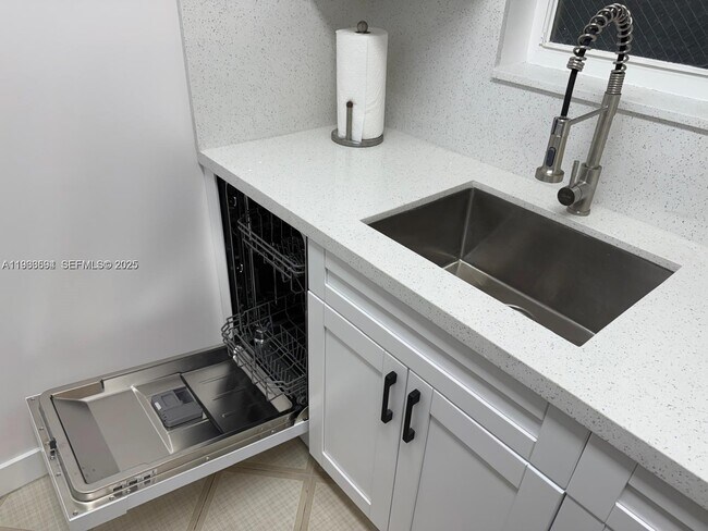 Foto del edificio - 160 SW 30th Ave