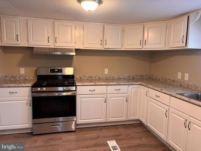 Foto del edificio - 7357 William Ave