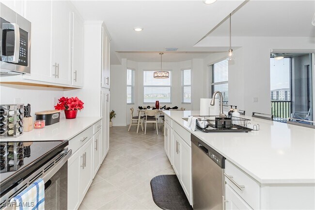 Building Photo - 5749 Double Eagle Cir