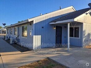 Building Photo - 1452 S College Ave