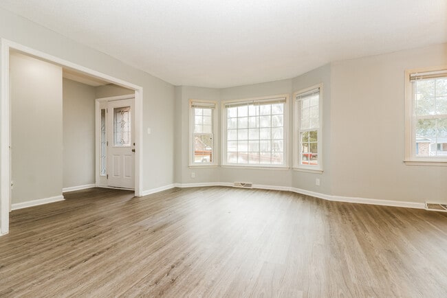 Building Photo - 212 Woodward Blvd