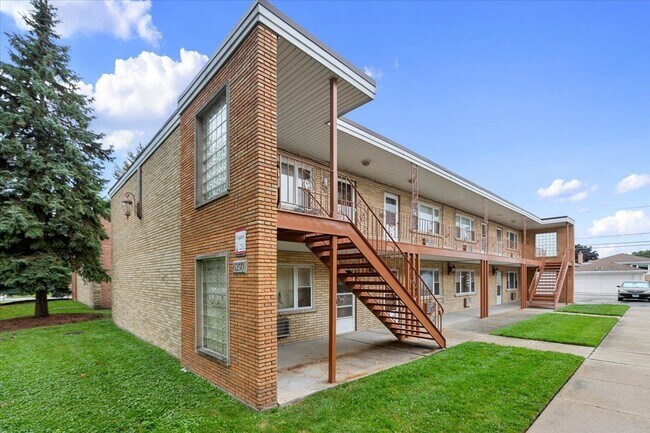 Foto del edificio - 6250 W 64th Pl