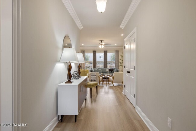 Foto del edificio - 301 Oak Hill Ln